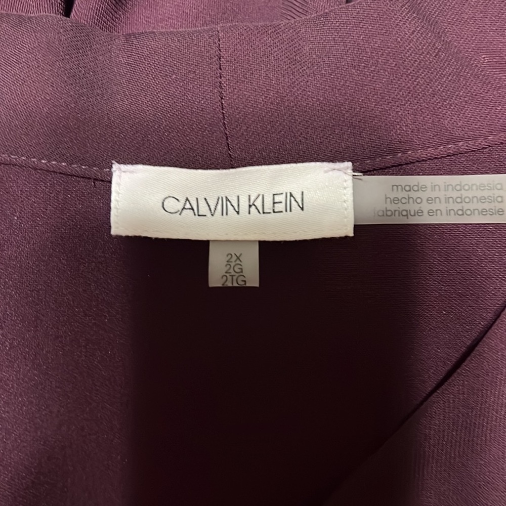 Calvin Klein - Picture 4 of 4
